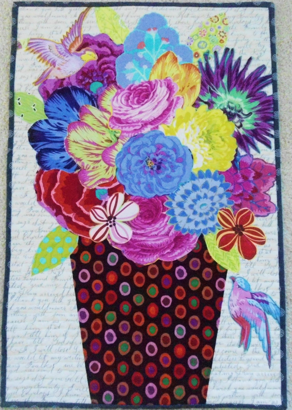Pinkadot Quilts Vase With Flowers