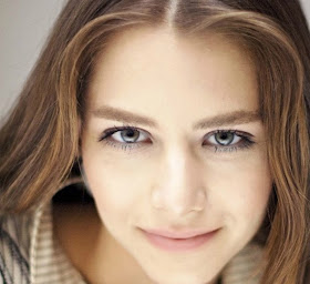 Ezgi Asaroğlu HD Wallpapers Ezgi Asaroğlu HD Wallpapers