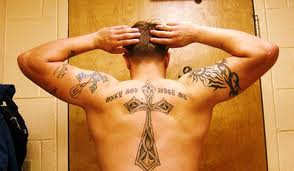 Featured image of post Tatuajes En La Espalda Para Hombres Cruz Bienvenido a esta pagina de tatuajes para hombres