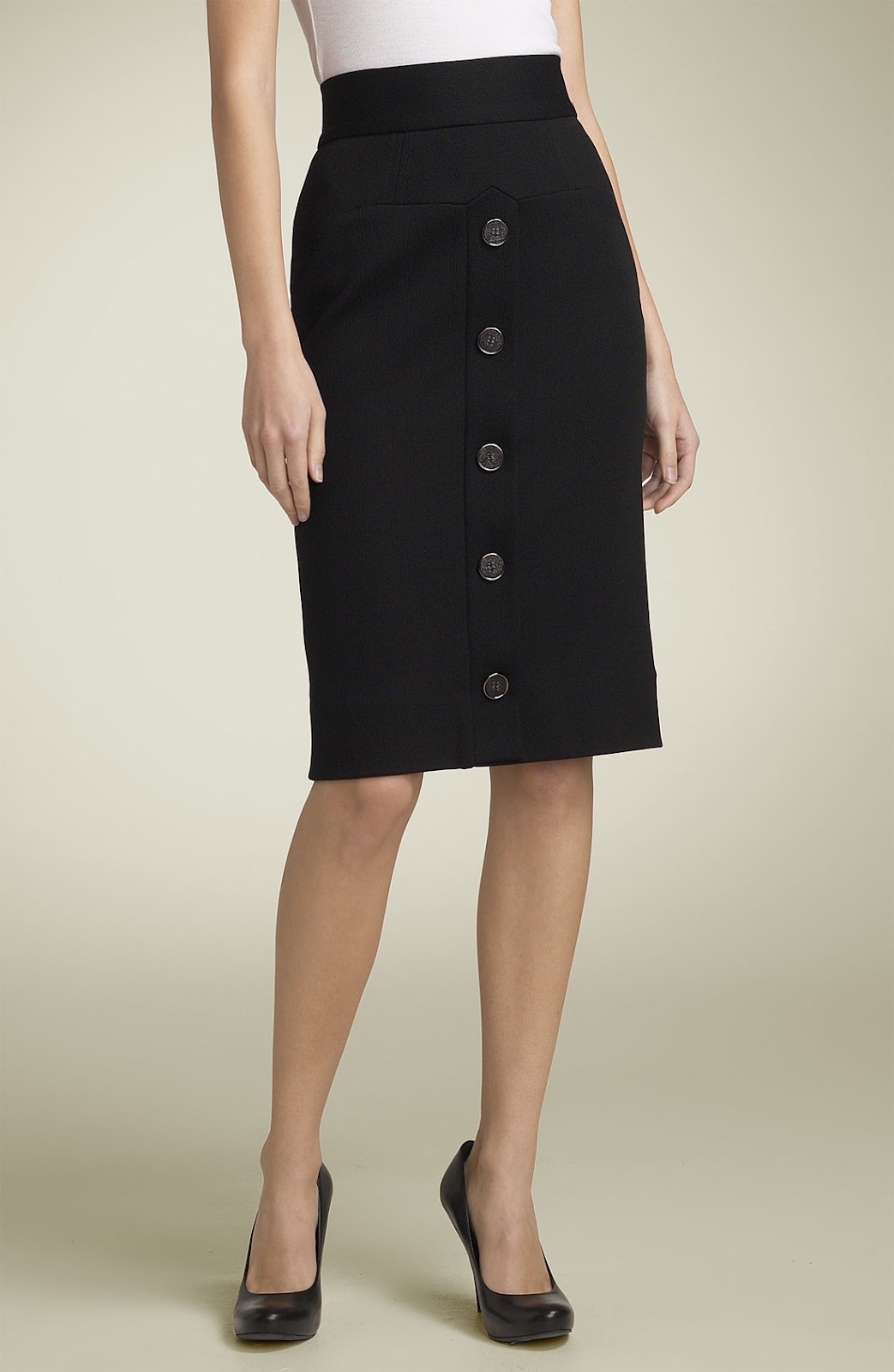 http://2.bp.blogspot.com/-wHBs-avAU48/UBhZGKPcLxI/AAAAAAAABaA/kHFOxWedk7w/s1600/black+pencil+skirt.jpg