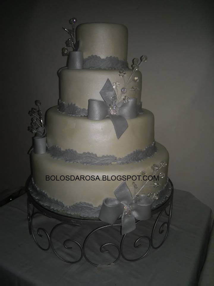 BOLO DE CASAMENTO