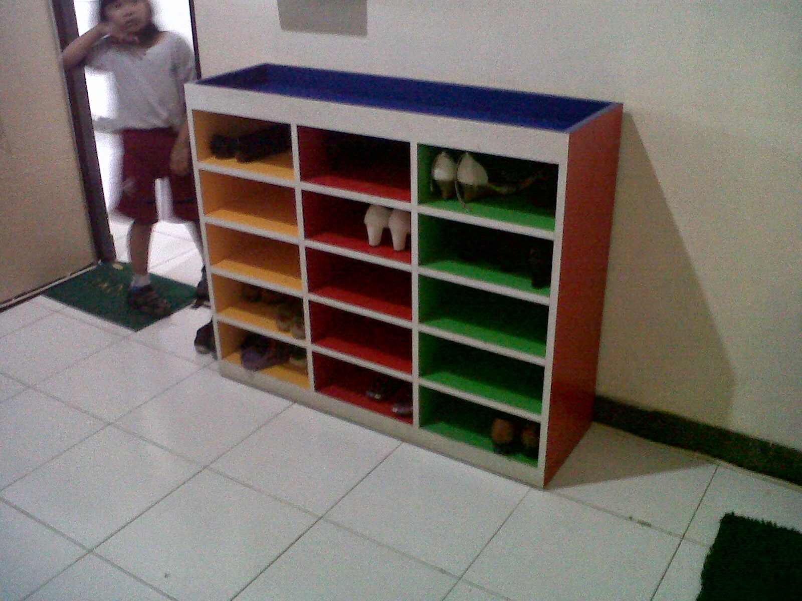 RAK SEKOLAH CITRA KASIH CITRALAND CITY SAMARINDA Rak Sepatu