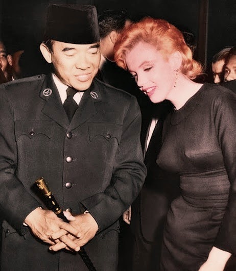 Foto Berwarna Soekarno Bung Karno Eksklusif Freewaremini