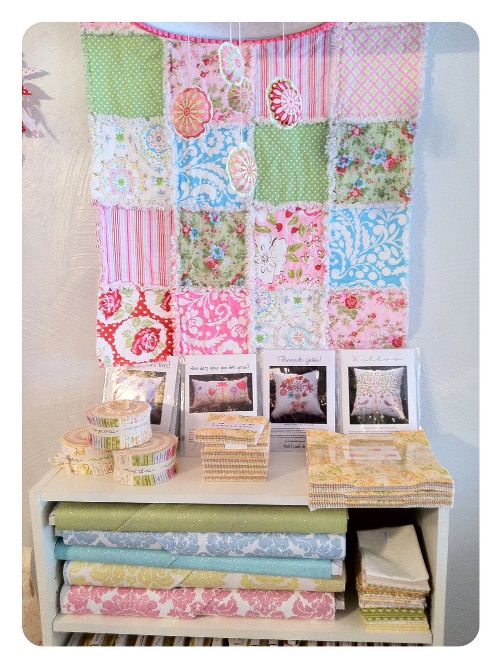 My First Time at the West Seattle Fabric Co.! Quilting In The Rain