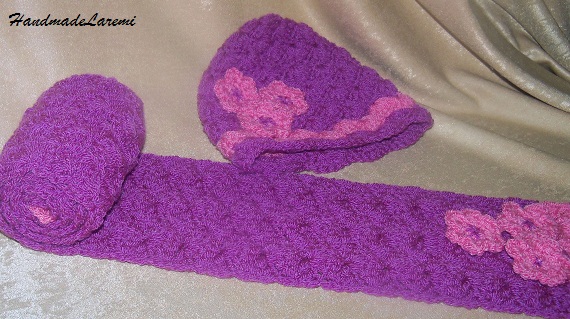 Children Is Composed From A Beanie Hat And Scarf Hand ...