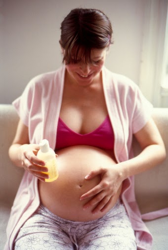 [Image: dau-dua-giup-me-bau-lam-dep-2.jpg]