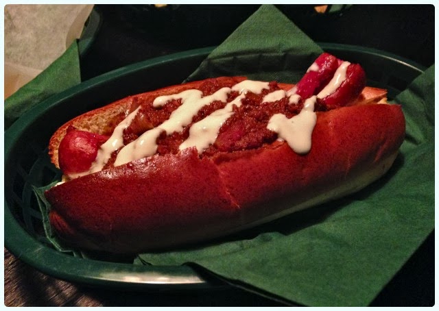 Dogs n Dough, Manchester - Chili Dog