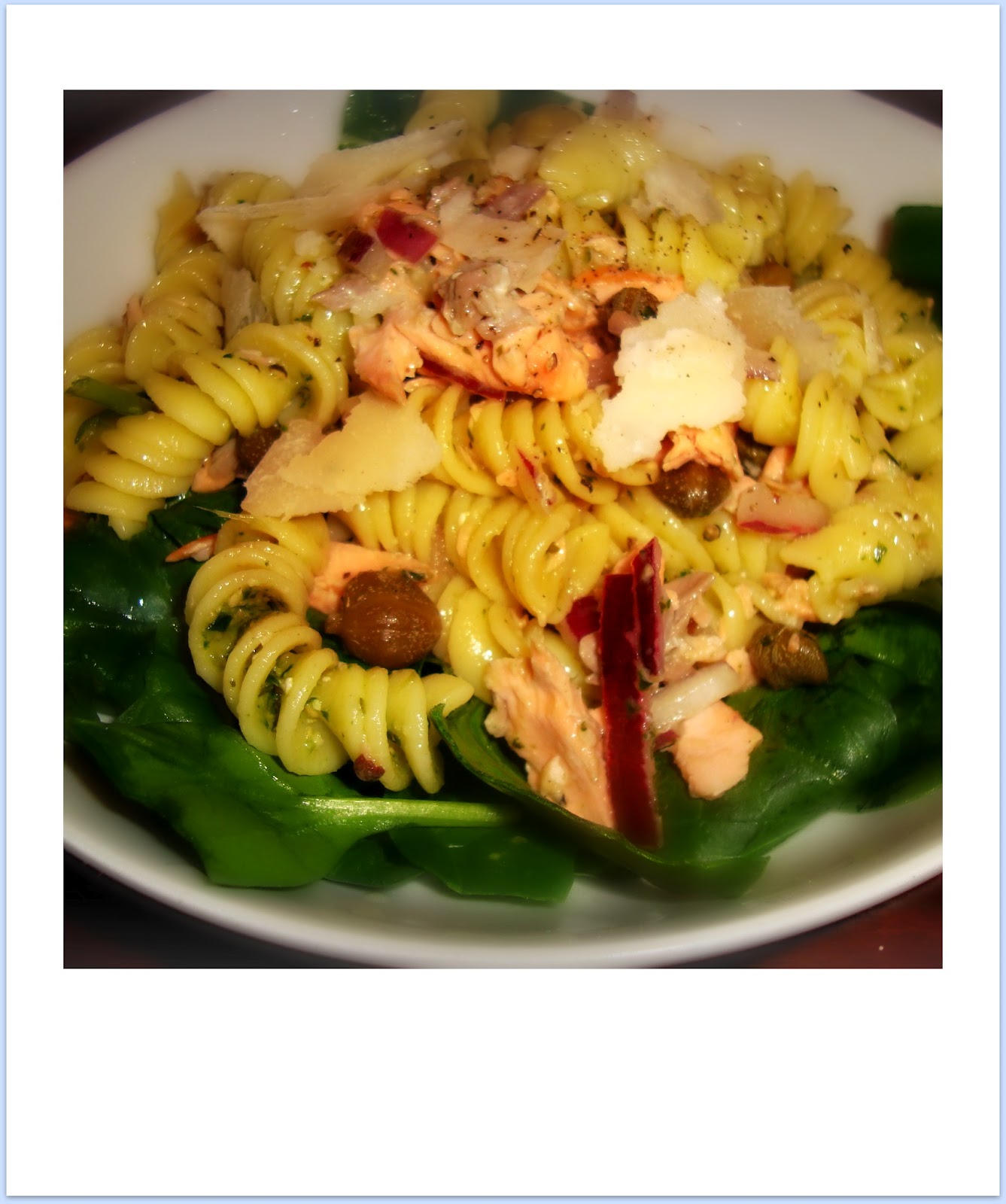 LoveBites LoveBites Smoked Salmon Pesto Pasta Salad