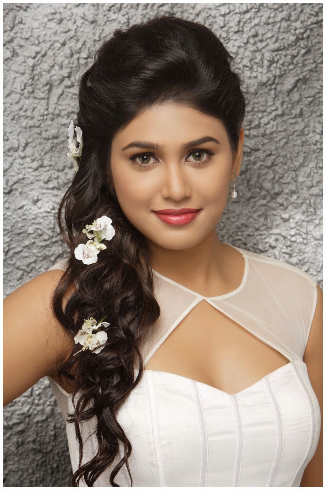 Actress Manisha Yadav latest hot hd stills | Tamil Movie Stills, Images