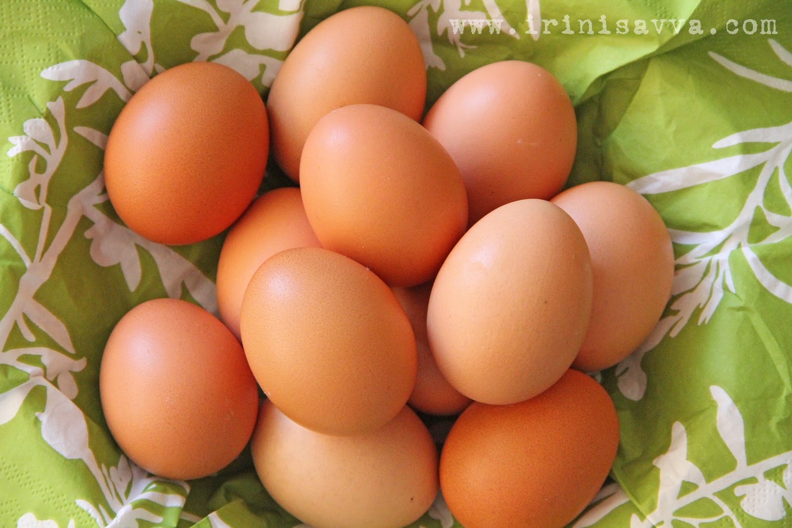 Funny World: The Health Benefits of Raw Eggs