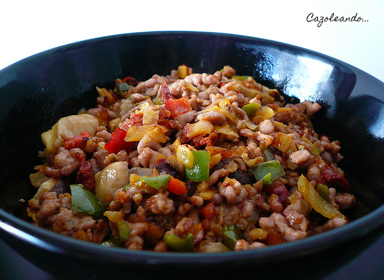 Cazoleando... Fajitas de tomate con carne picada