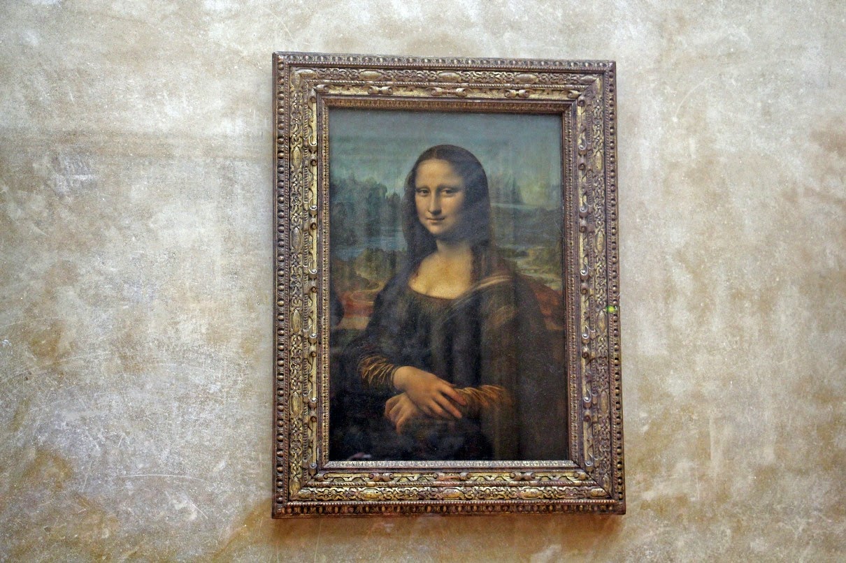 the viewing deck Paris City Tour 3rd part; Chasing the Famous Artworks