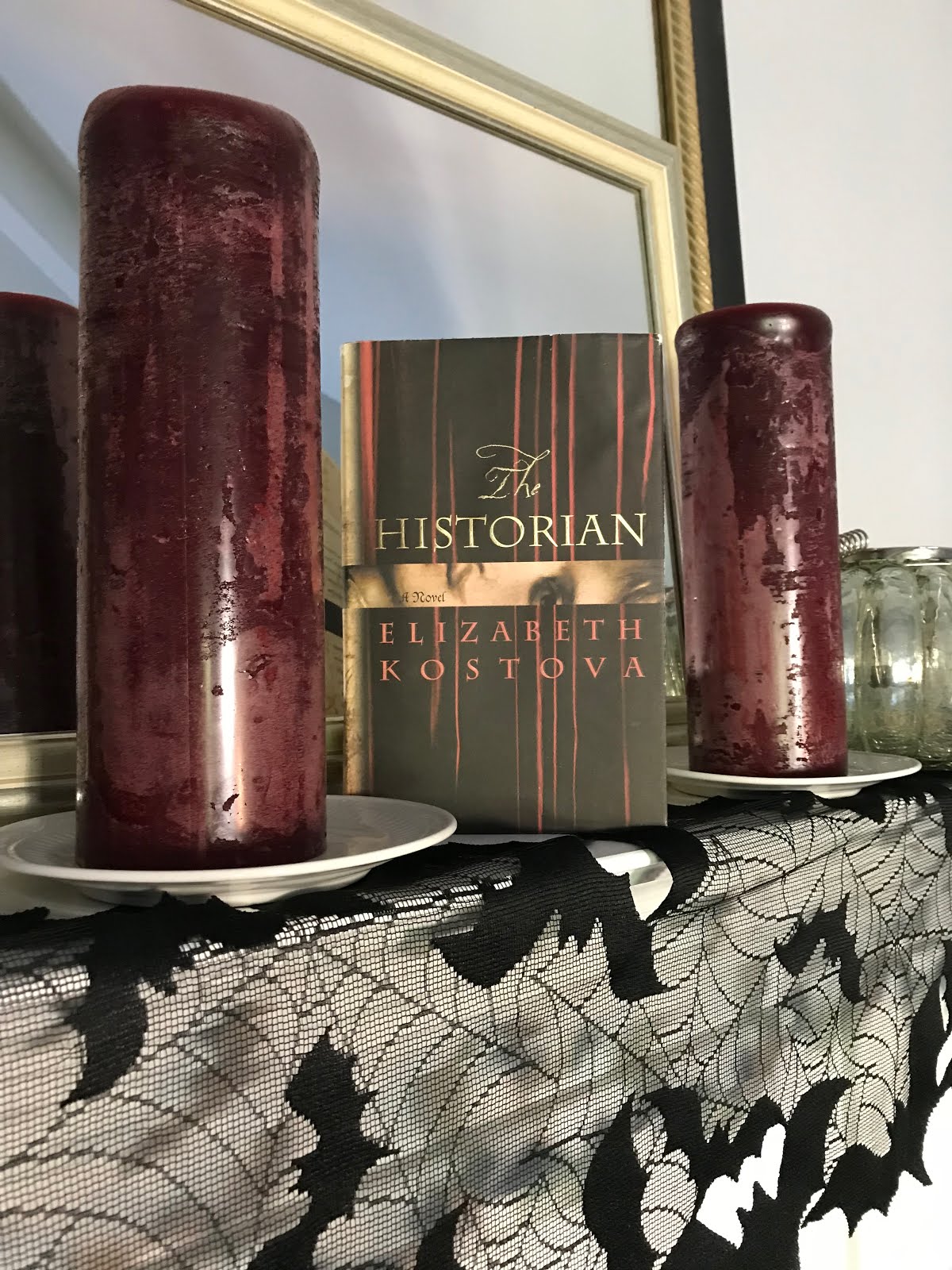 The Historian By Elizabeth Kostova Readalong Summary Historianreadalong Ivory Owl Reviews