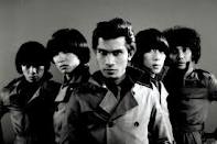Download Gratis Lagu Latinka - Aku Ratumu Mp3 + Lirik The Changcuters - Libur Telah Tiba