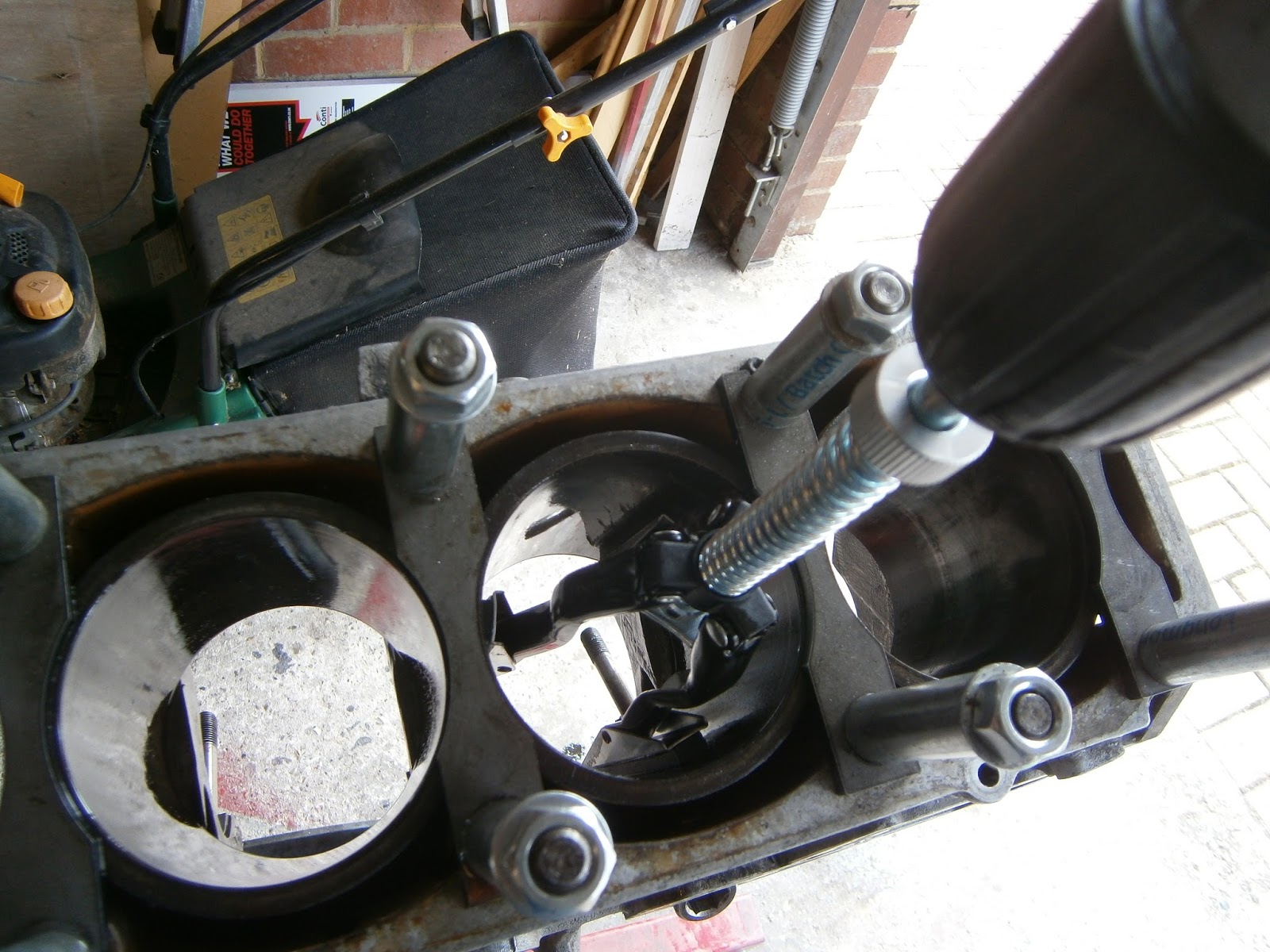 Lotus Excel Restoration Cylinder liners honing and replacement