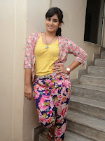 Aparna Varma latest sizzling photos-cover-photo