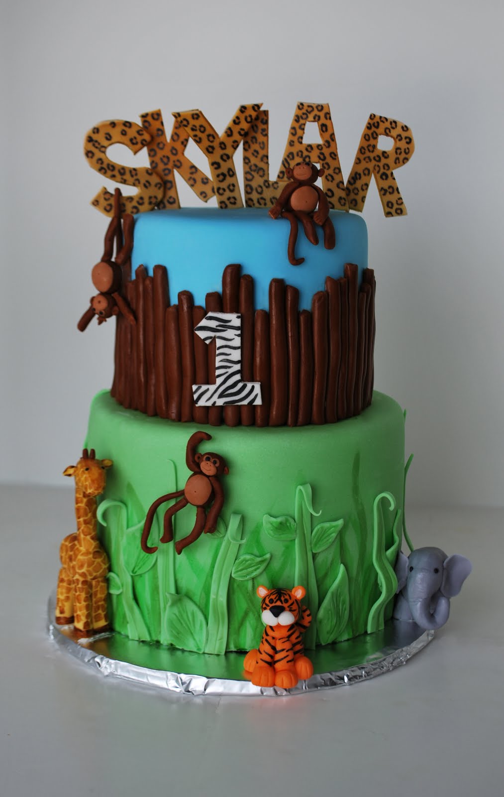 cake studio zoo birthday