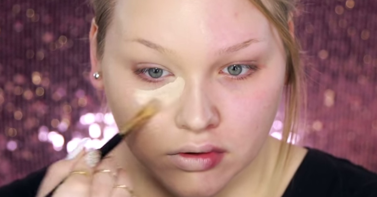 An Everyday Woman Proves That Makeup Can Be A Real FaceChanger!
