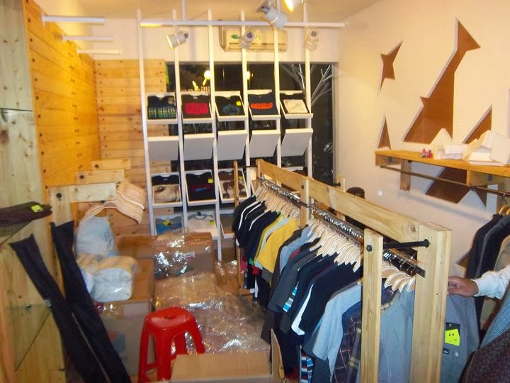 memilih model desain gantungan baju untuk toko pakaian memilih model desain gantungan baju untuk toko pakaian