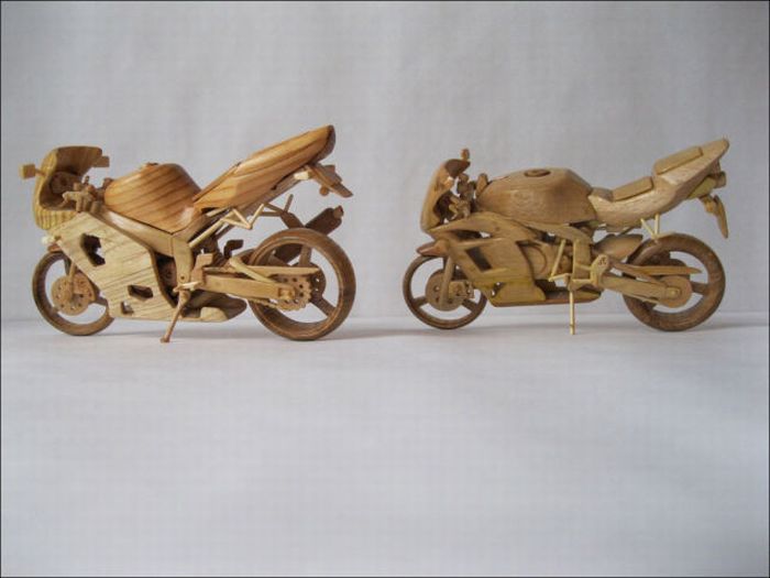இது எப்படி இருக்கிறது  - Page 2 Wooden_Miniature_Motorcycles_02