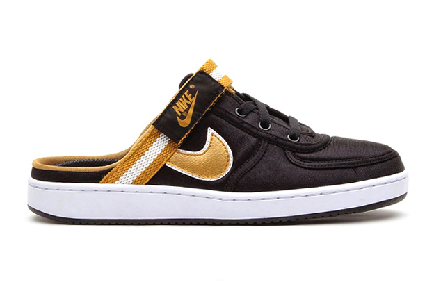 clogs nike