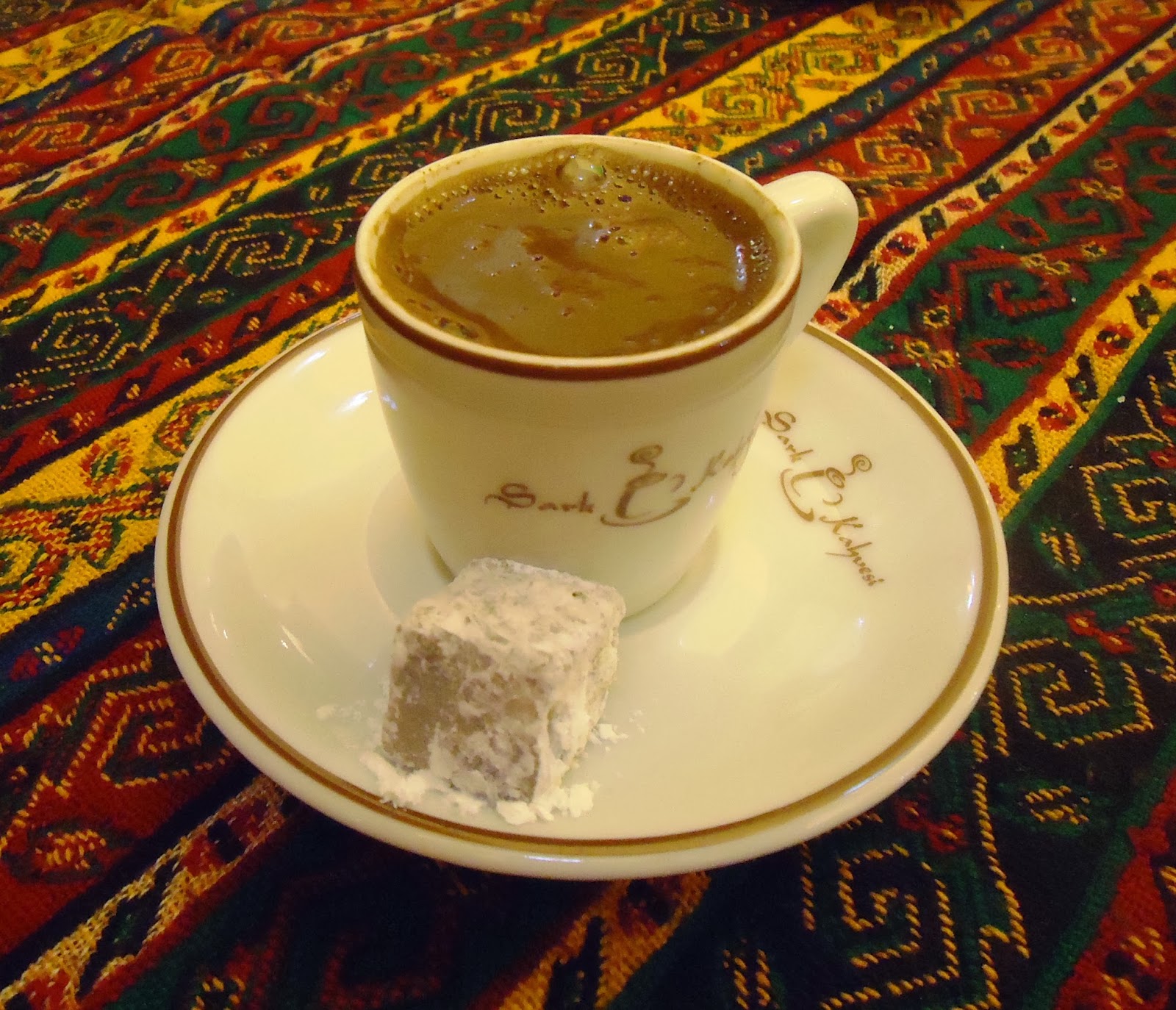 Yaşam İzi Sımsıcak Bir Mekan Şark Kahvesi