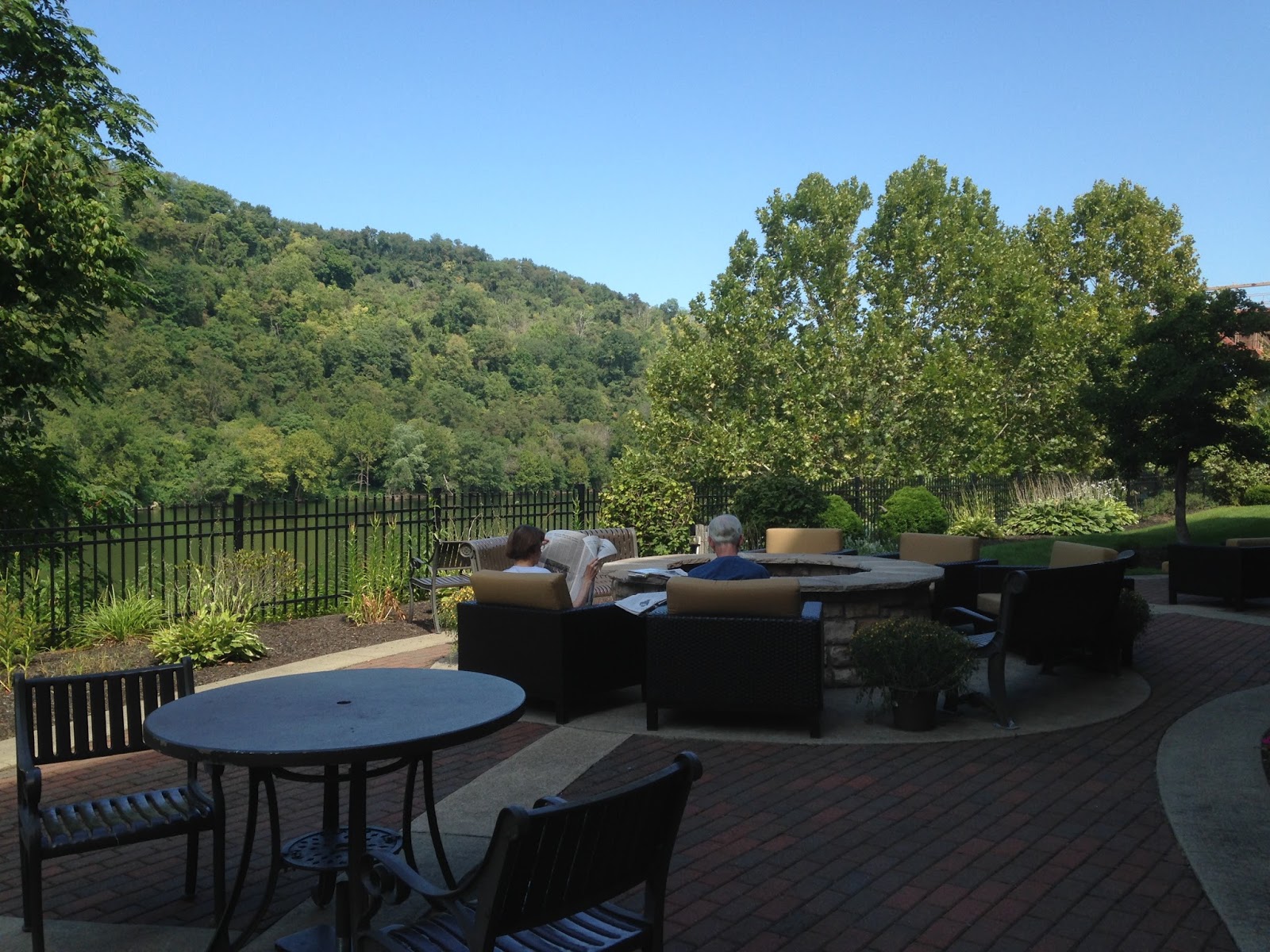 Hotel Review Courtyard Pittsburgh West Homestead/Waterfront in