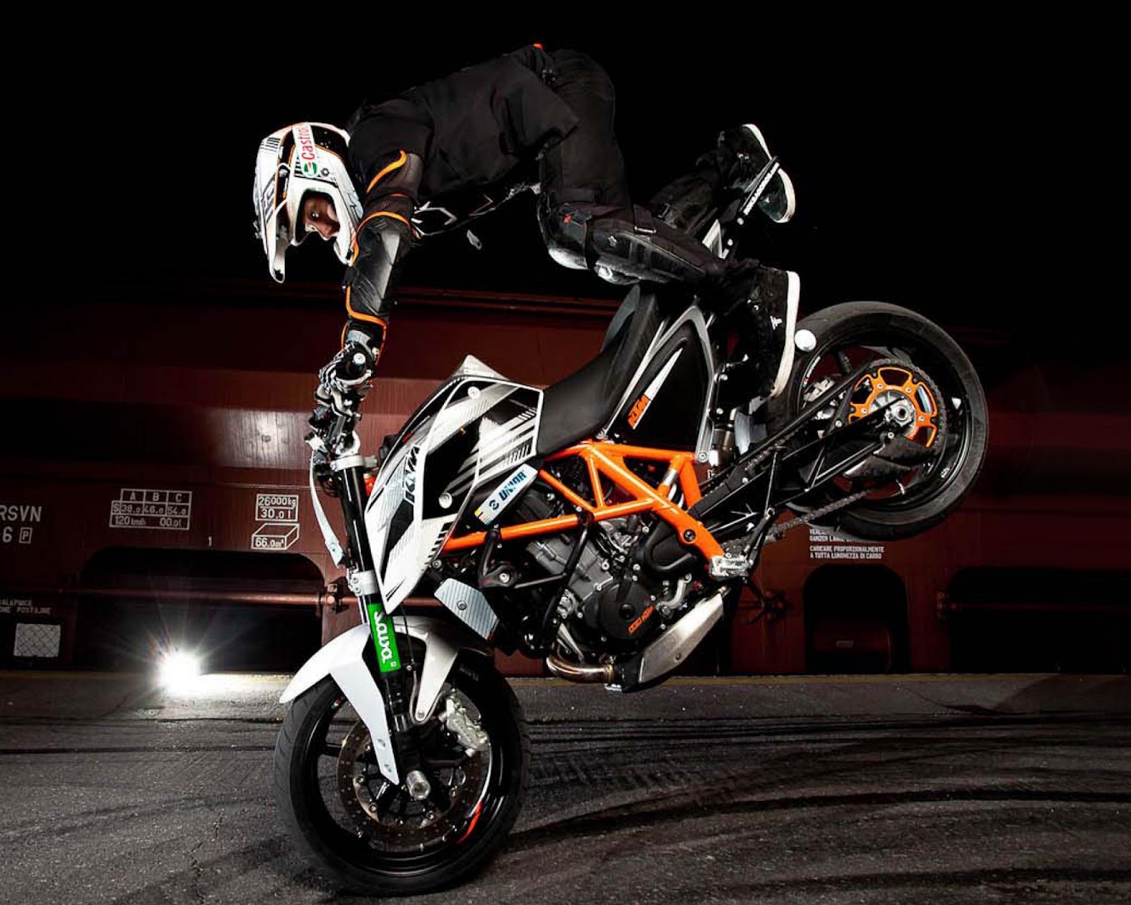 Super Fast Bikes Bike stunts wallpapers hd