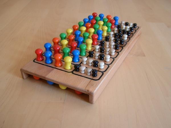 TOYSPEDIA And The Mastermind Is Enchanting Wooden Mastermind Game TOYSPEDIA And The Mastermind Is Enchanting Wooden Mastermind Game