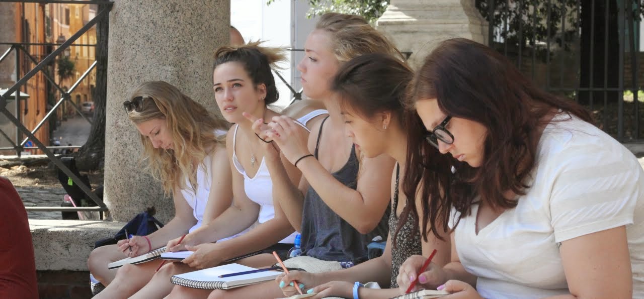 Drawing in Piazza Trilussa