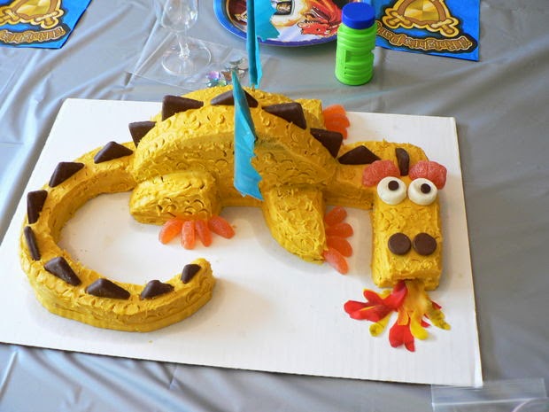 Sandy's Motherhood Blog: Food, Fun, Fashion: How to Make a Dragon