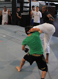 UFC: após vencer Belfort, Jon Jones exalta lado “guerreiro”