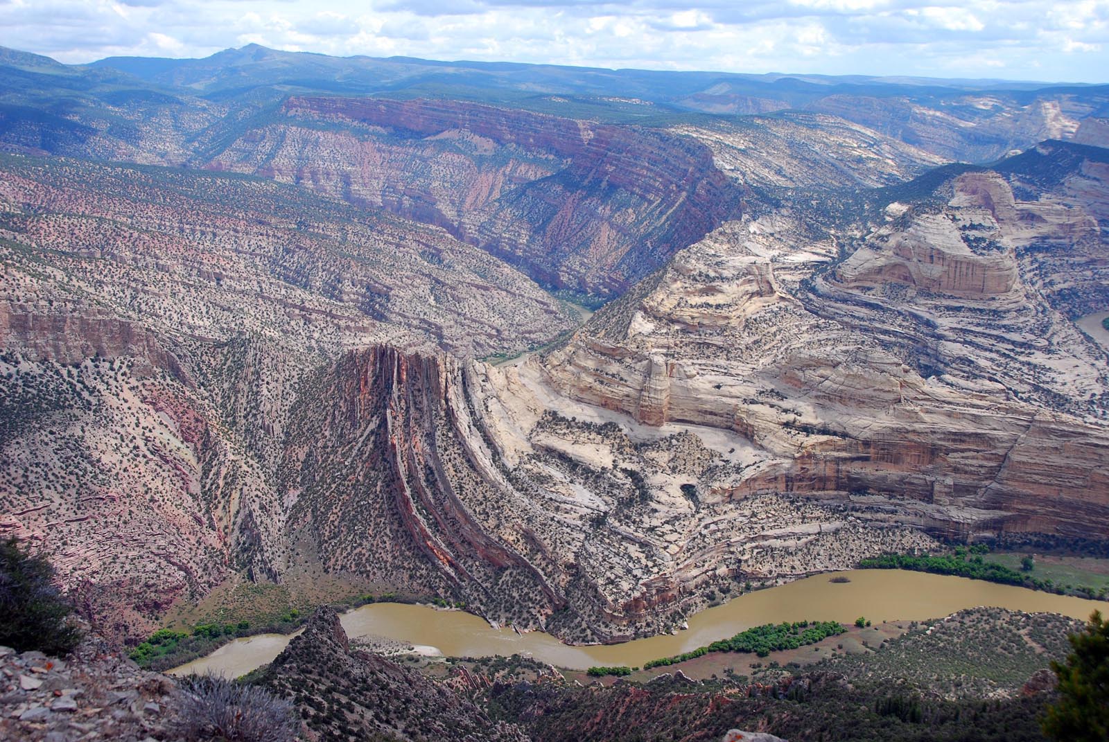 THE GREAT DIVIDE BASIN CRATER