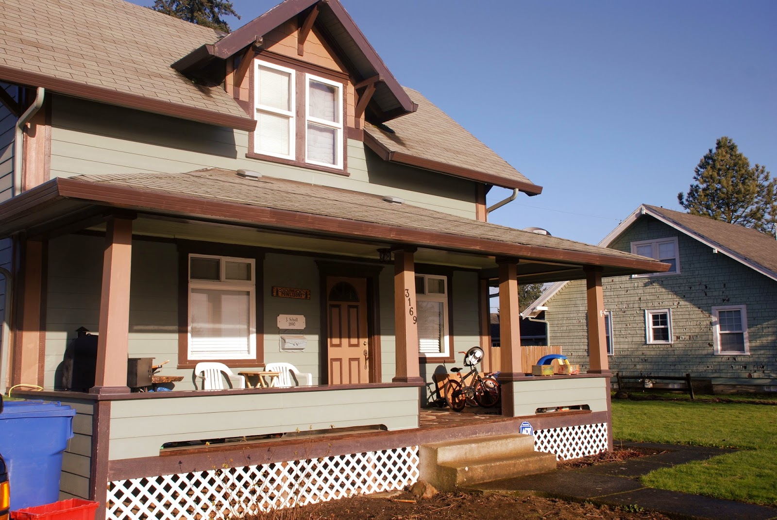 Everything Oregon (and Beyond) Hubbard, Oregon A Walking Tour