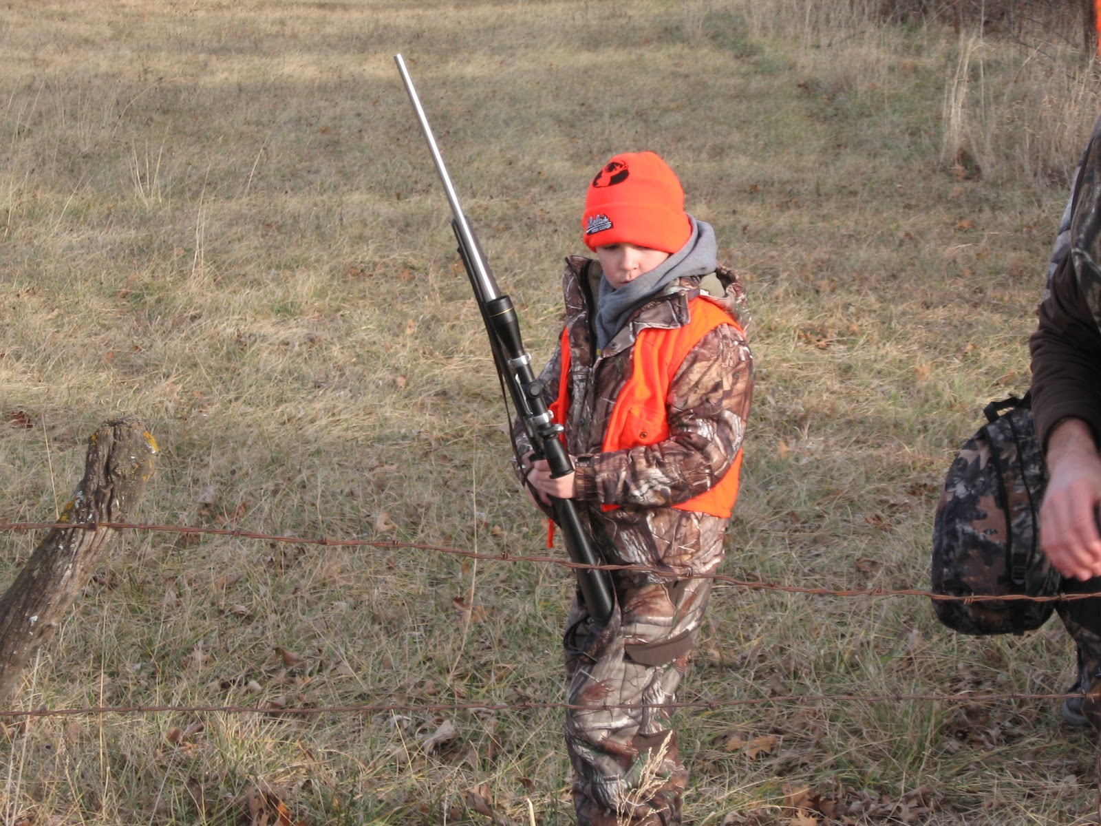 MinnyMO Hunting 2012 MO Youth Hunt....Logan's 1st Deer hunt