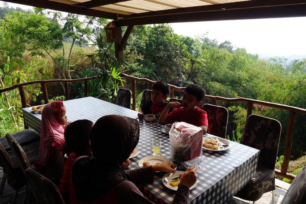 Tesyasblog Review Of Sari Ater Family Camping Park