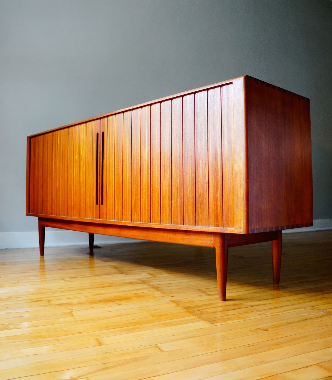str8mcm Teak Tambour