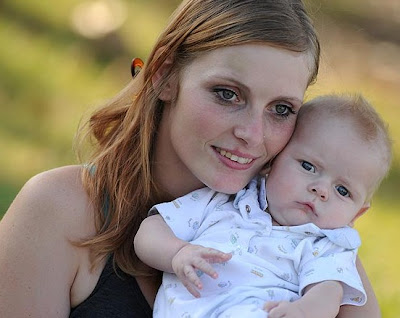 http://2.bp.blogspot.com/-wdllVo16n_I/Trbc-us4xpI/AAAAAAAAB8U/9Kyv0Rz5fg4/s400/Mariah+Yeater+and+Tristyn.jpg