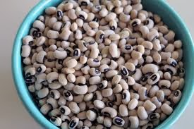 Black-eyed peas with bacon ~ for luck on new year’s day! Flint and Kent Notebook: Lucky Black-Eyed Peas for the New Year