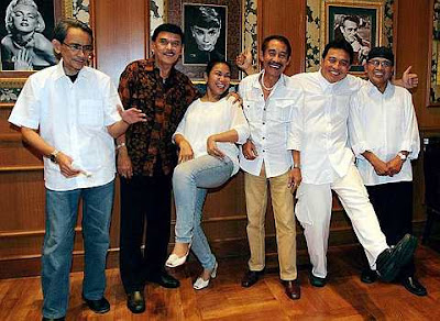 Kumpulan muzik legenda Indonesia D'lloyd