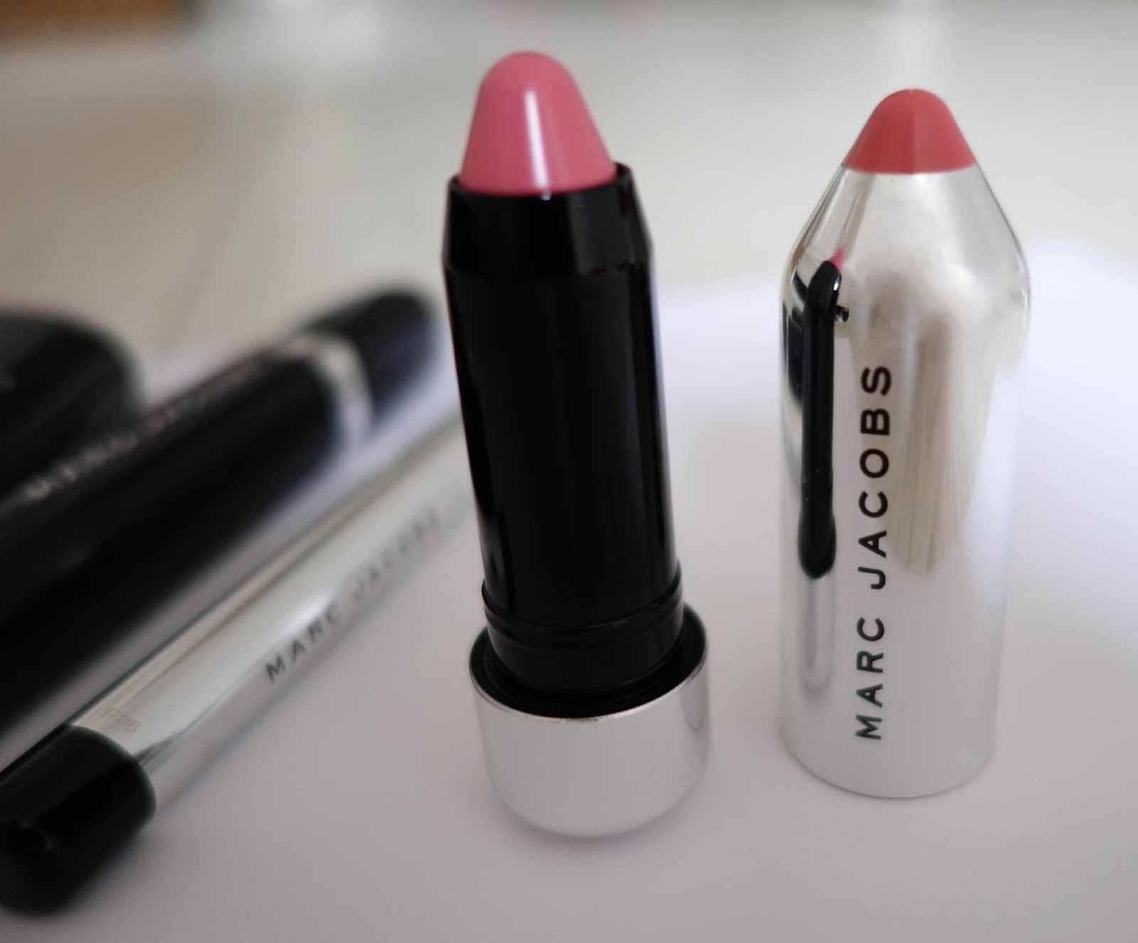 Marc-Jacobs-Beauty-Kiss-Pop-Lip-Color-in-Peony-Pink-Review-&-Swatch.jpg