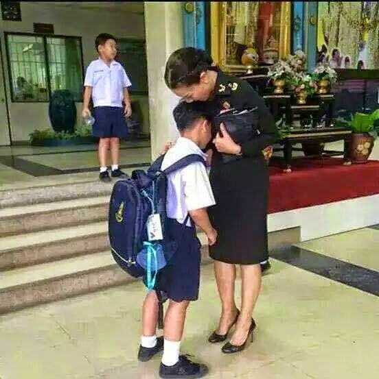 Thailand+Crown+Prince'S+Son Free Thailand: Srirasmi=Mother-Son=Sad Prince=Nui+Son +++=Happy=Thai ...