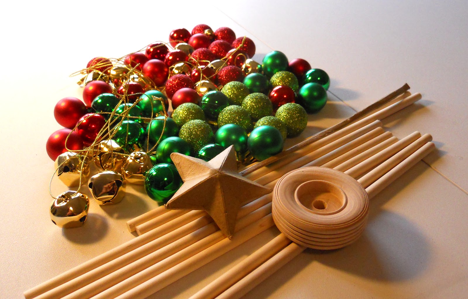 Corner Window Crafts DIY Mini Christmas Tree Tutorial