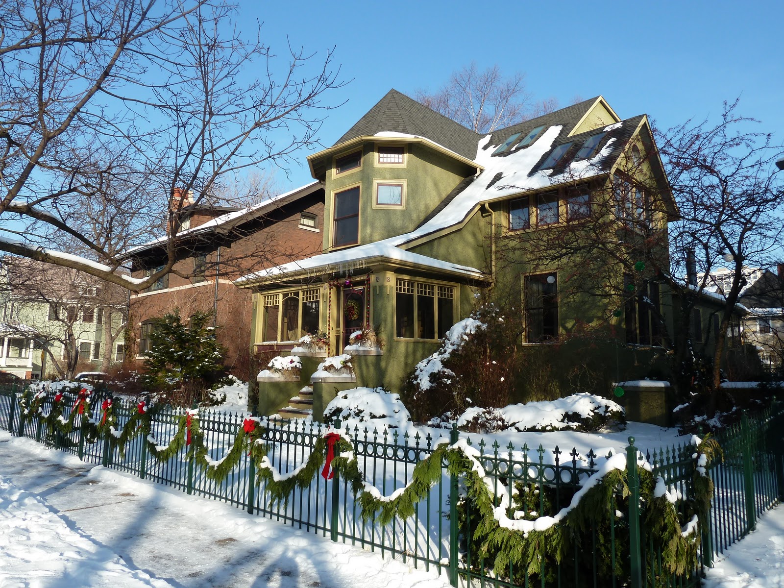 The Chicago Real Estate Local Lakewood Balmoral single family home sales