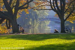 Vondelpark Amsterdam Tempat Wisata Terkenal di Amsterdam Belanda