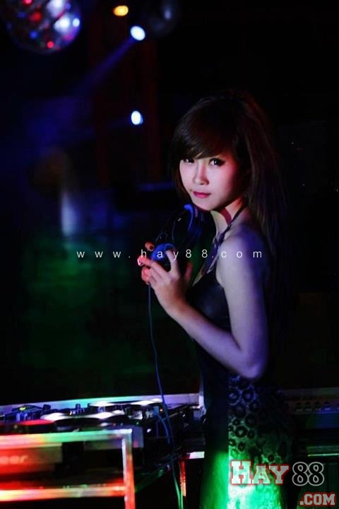Khoe+Buom+Xinh GAI Xinh Buom Dep http://mecuoi.com/show-hang/tong-hop-gai-dam-ngon