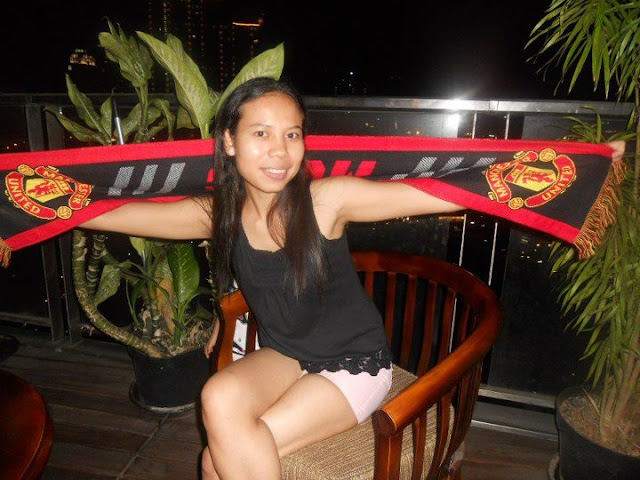 Manchester united scarf 