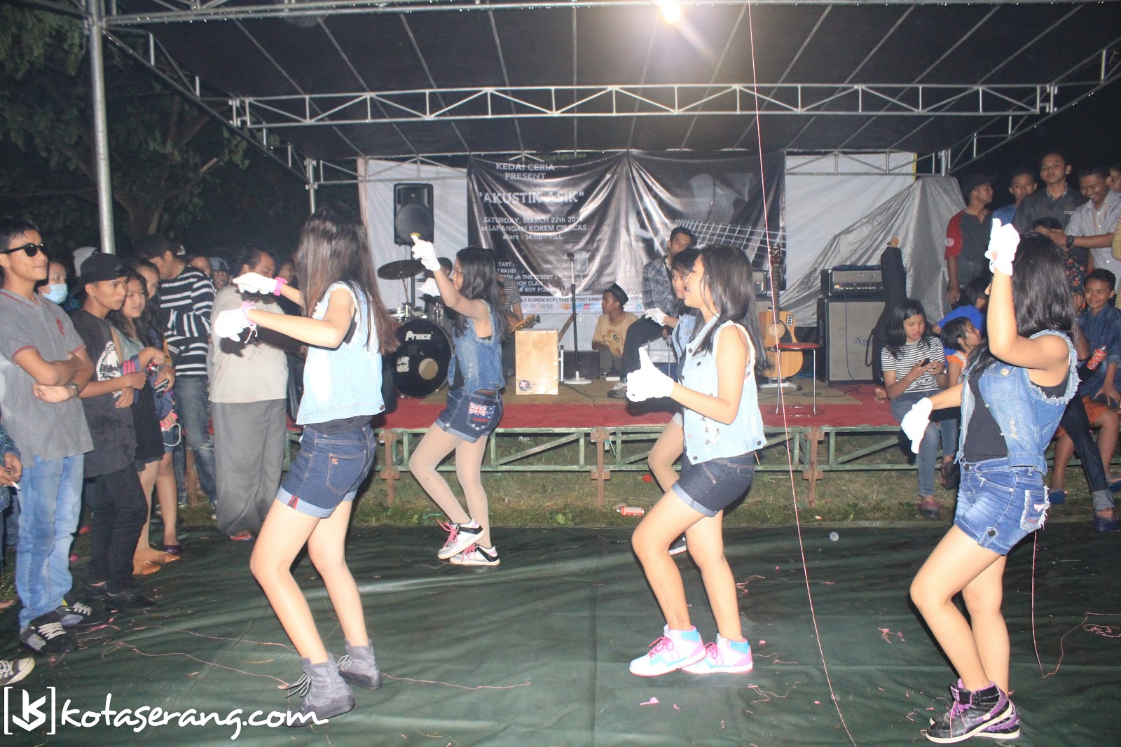 Event - Akustik Asik By: kedaiceriaa, CiRKoRM dan KotaSerang Event - Akustik Asik By: kedaiceriaa, CiRKoRM dan KotaSerang