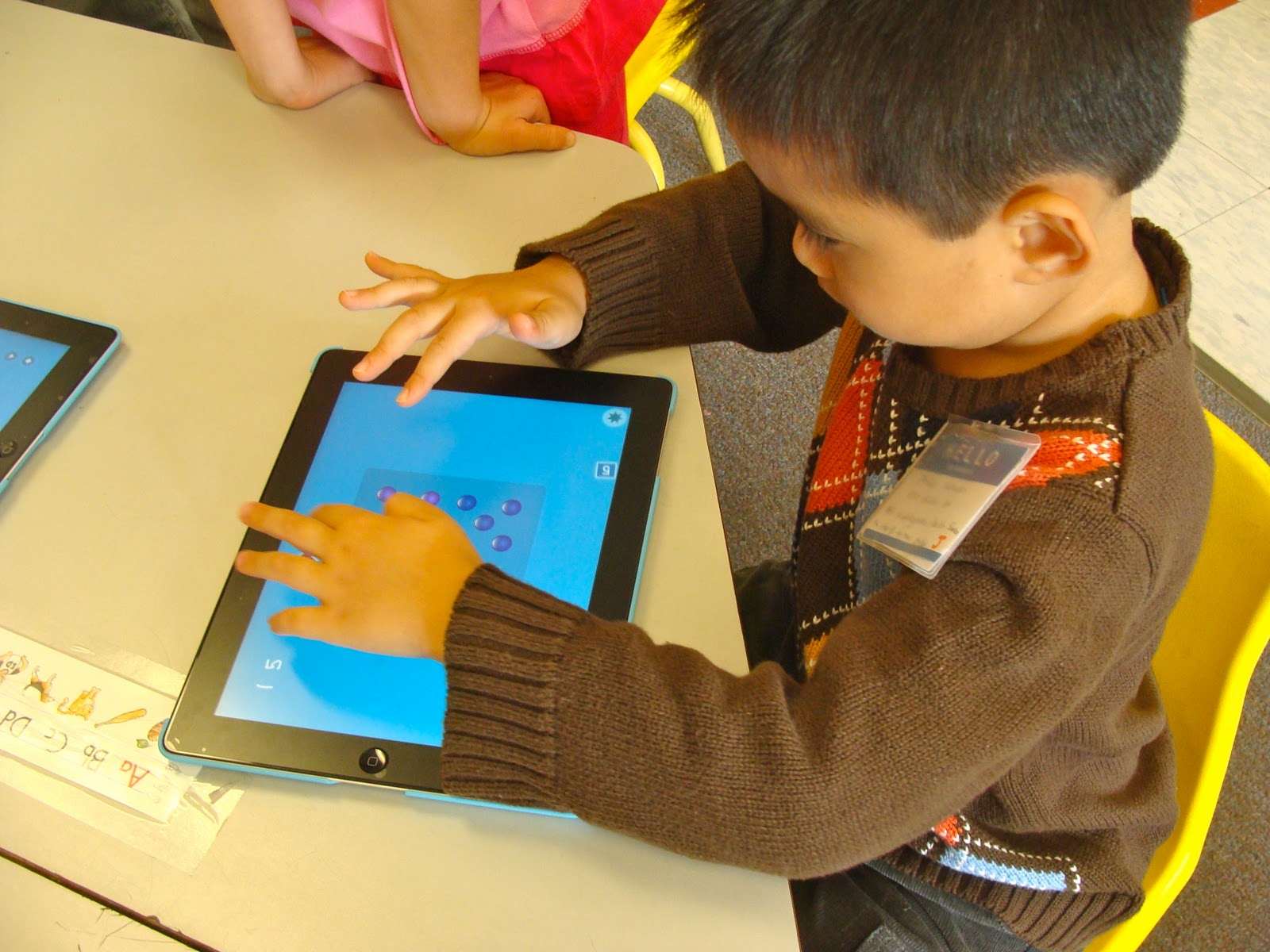 Mrs. Davison's Kindergarten: What We Are Doing With iPads!