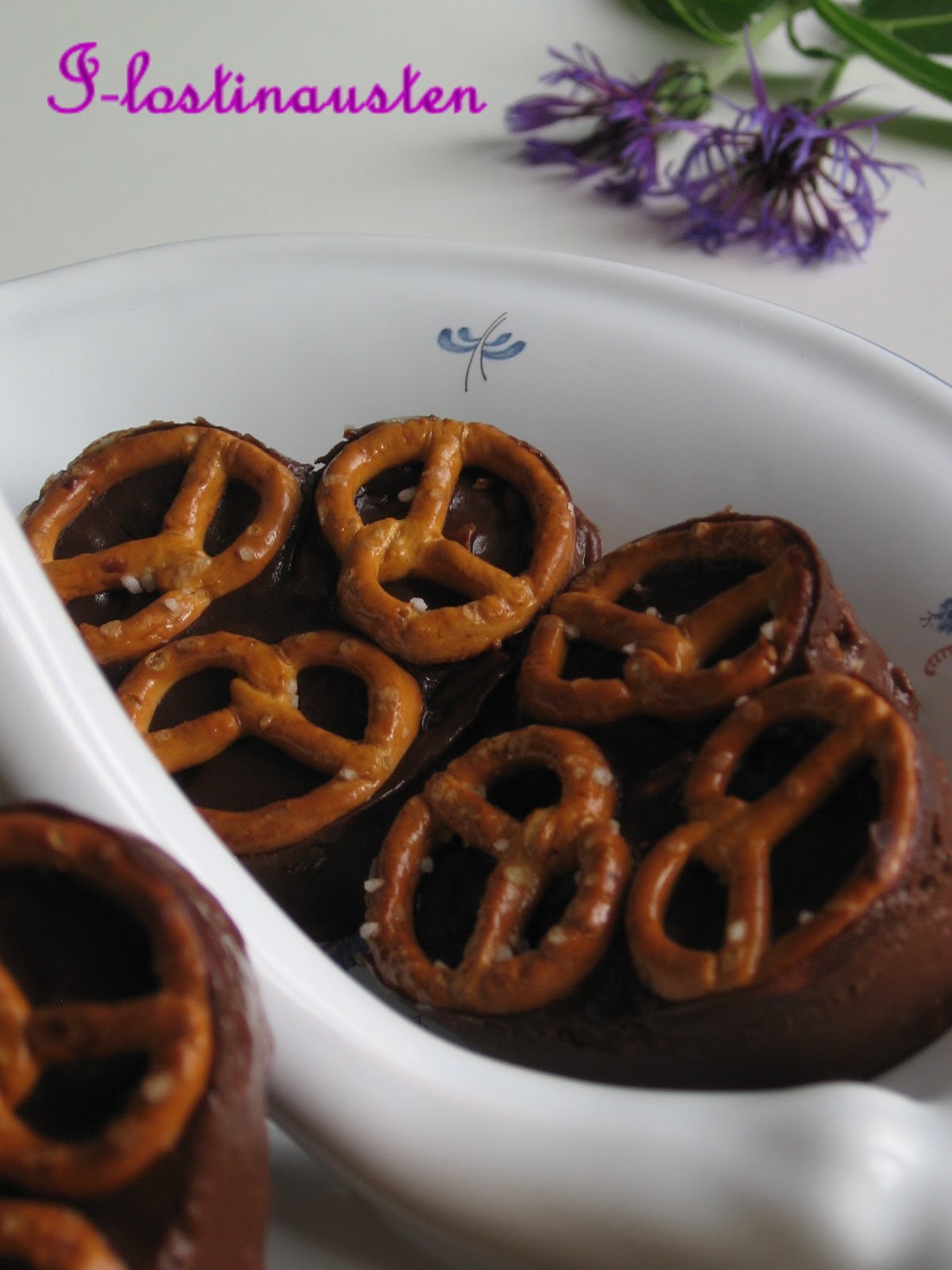 ILost in Austen Easy Chocolate Fudge With Pretzels (Martha Stewart)